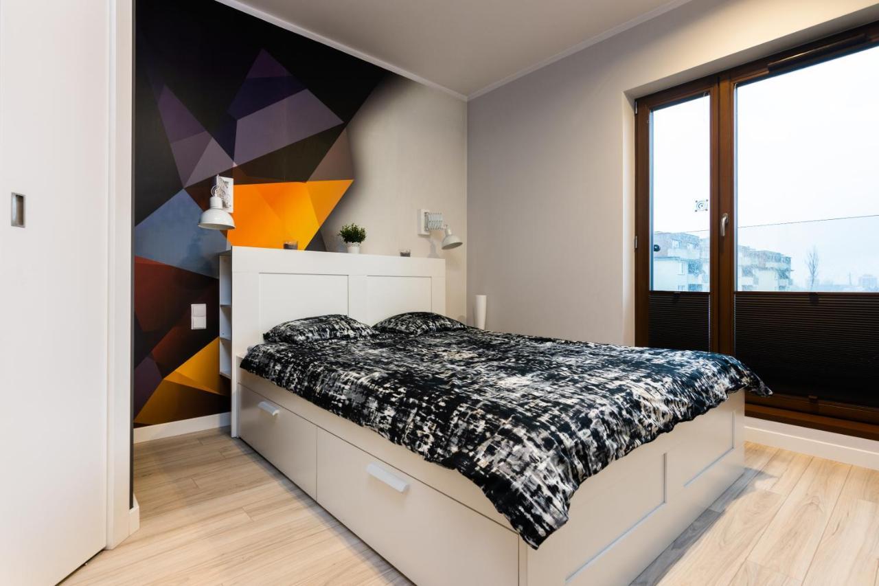 Elegant Business With Parking - By Upstairs Apartament Kraków